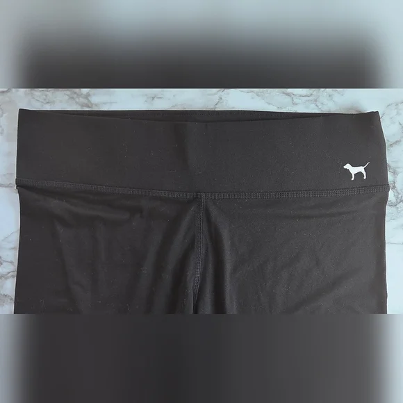 Pink Victoria's Secret Black Cropped Yoga Leggings - Picture 2 of 7